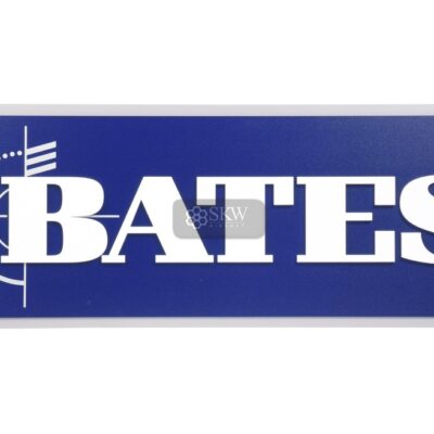 banner grande metacrilato bates.jpg