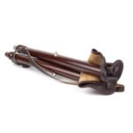 banqueta madera y piel