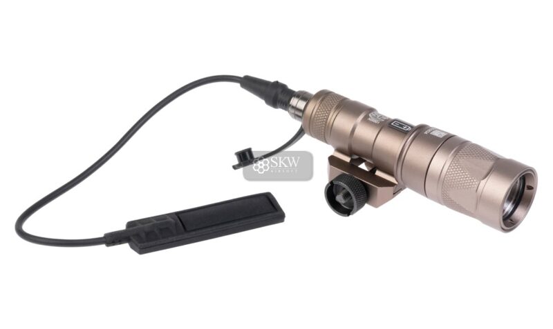 linterna tactica m300w 120 lumens tan element.jpg