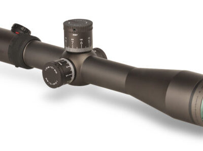 rzr 52006 570x298 caza y defensa.jpg