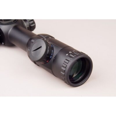 visor konus f30 1er plano 6 24x52